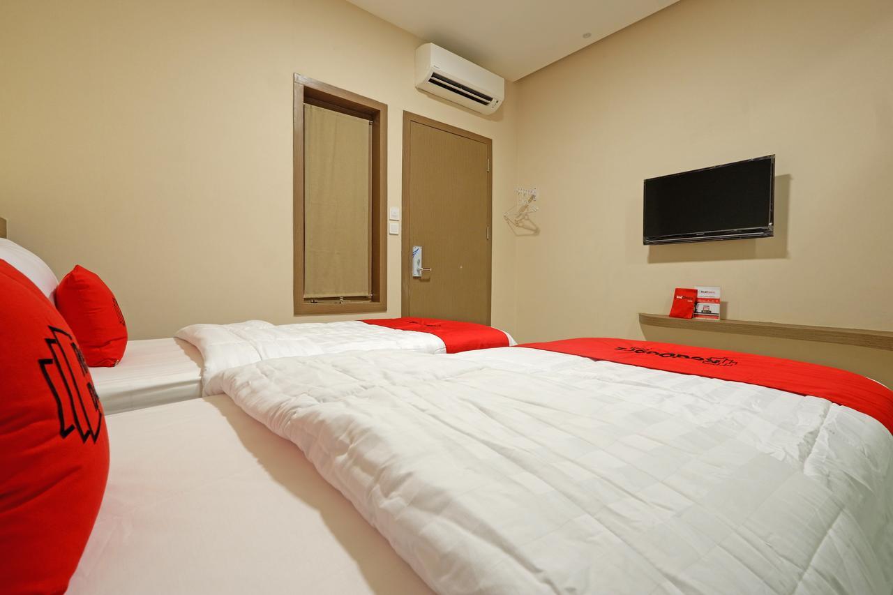 Hotel Reddoorz Plus Near Java Mall Semarang Exterior foto