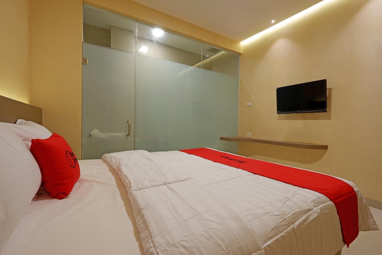 Hotel Reddoorz Plus Near Java Mall Semarang Exterior foto