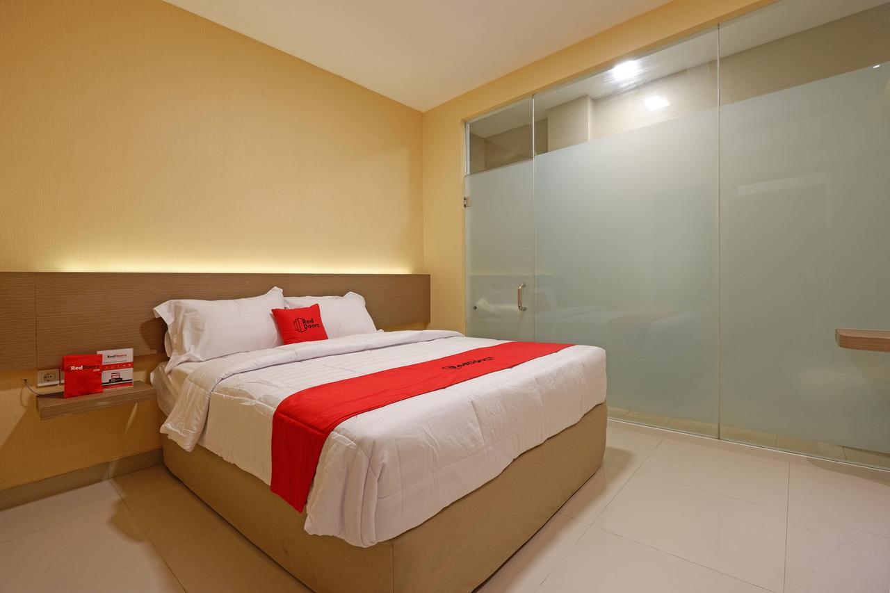 Hotel Reddoorz Plus Near Java Mall Semarang Exterior foto