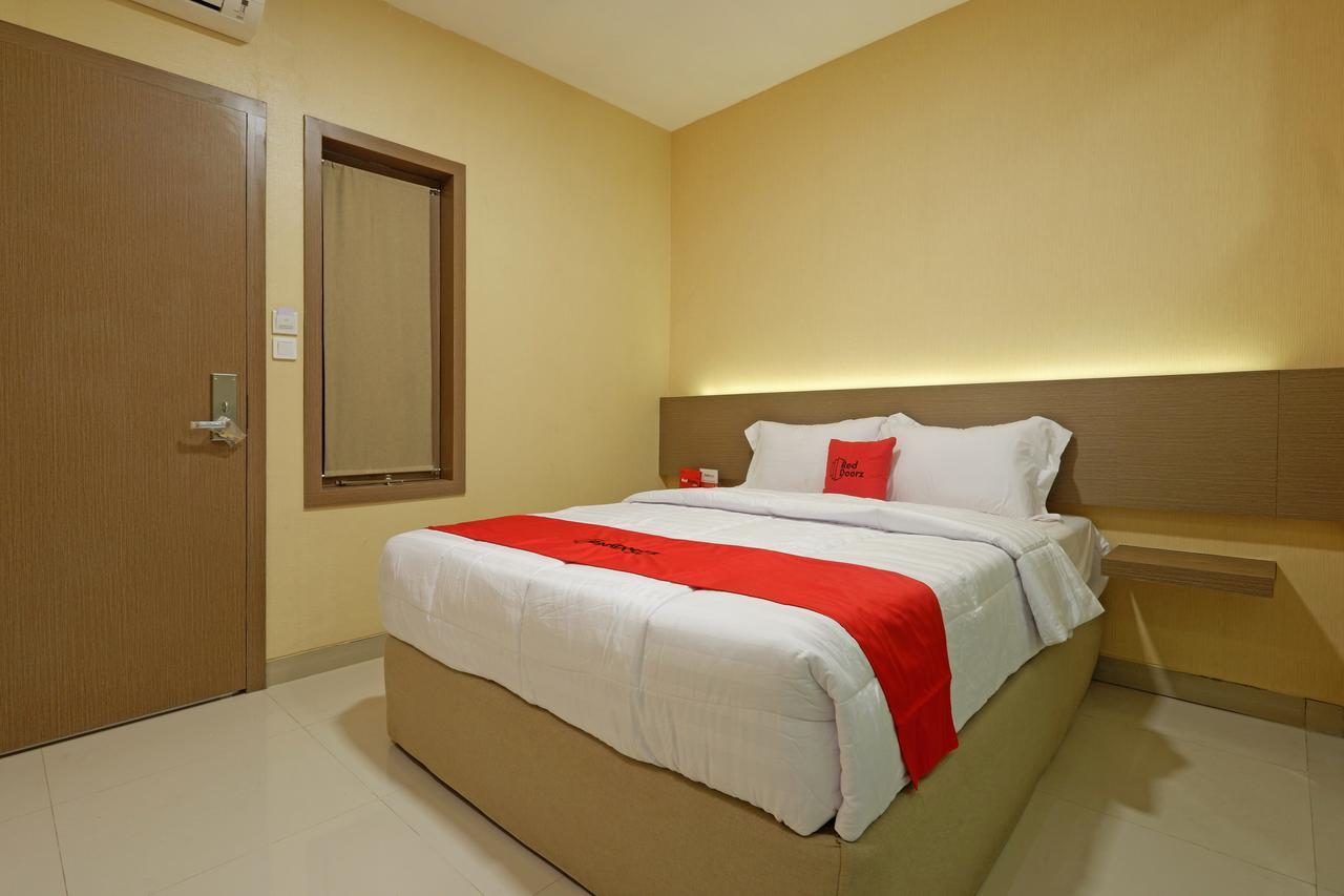 Hotel Reddoorz Plus Near Java Mall Semarang Exterior foto