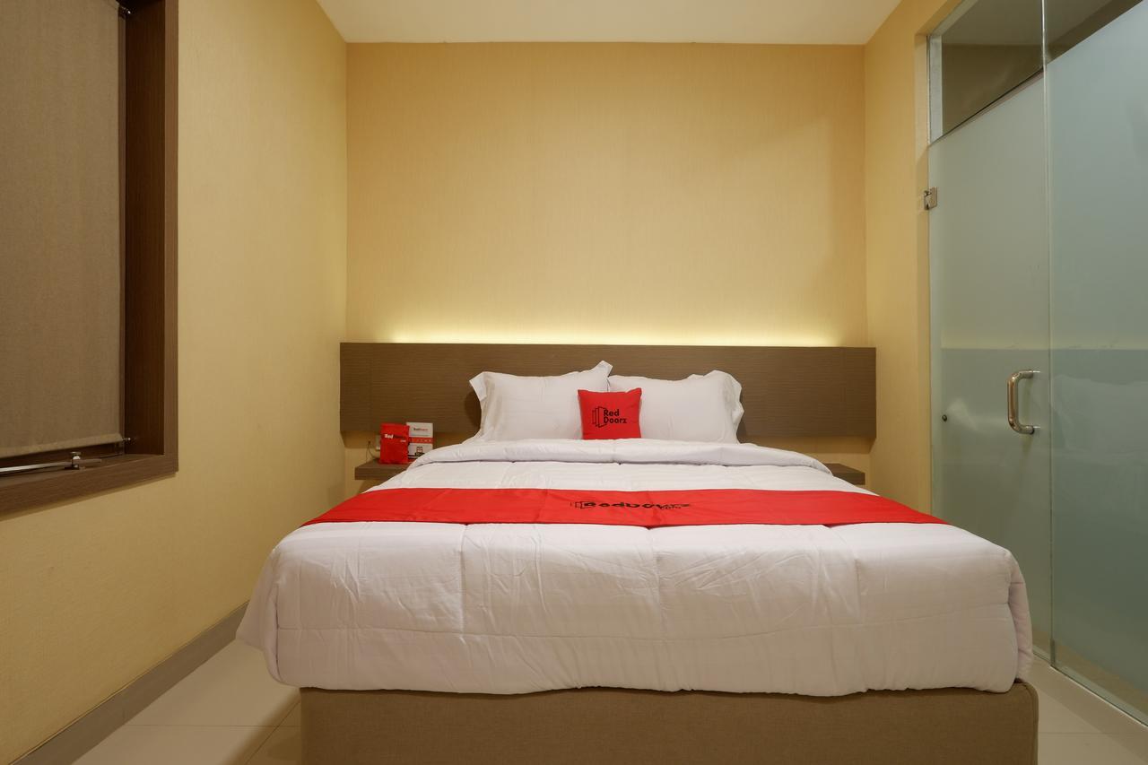 Hotel Reddoorz Plus Near Java Mall Semarang Exterior foto